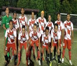 Tim PWI Riau sebelum bertanding lawan Bhayangkara Polda Riau dan Panam Metro FC di Stadion Tiga Naga (foto/ist)